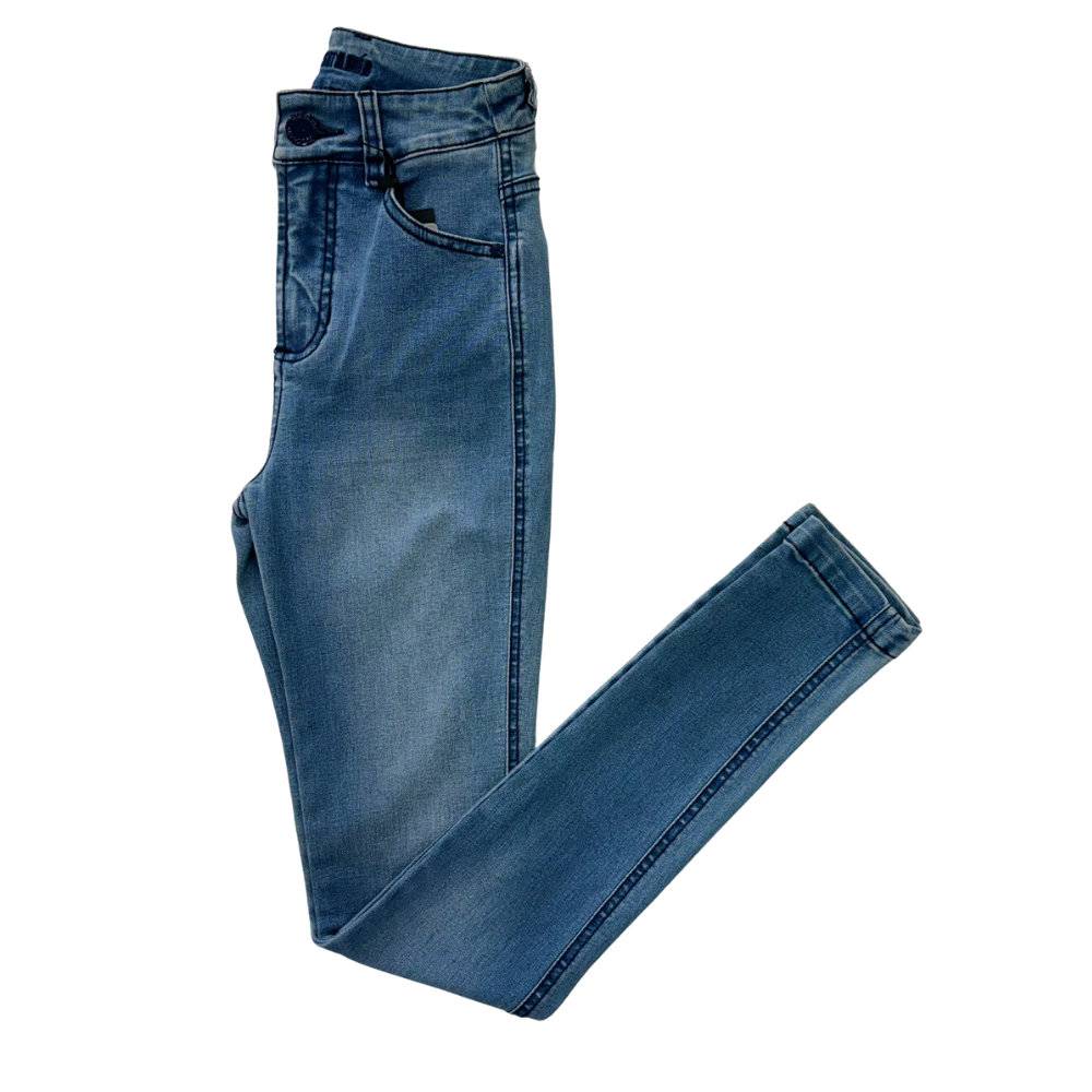 Jeans - Tiro Alto 5 Bolsillos y Remache