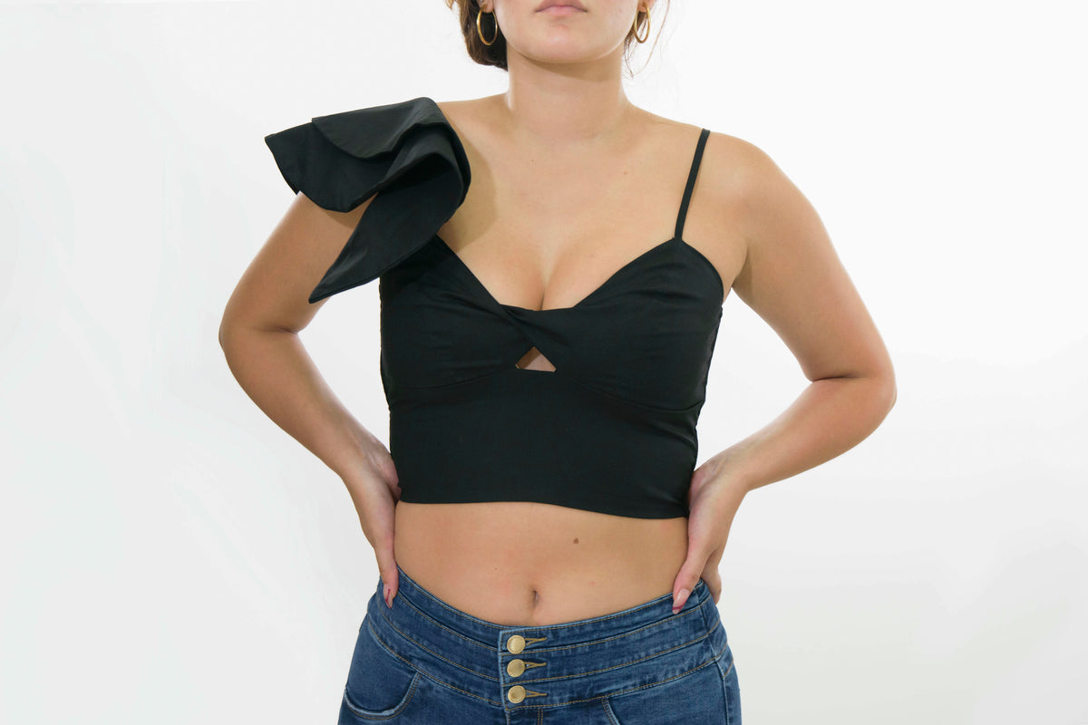 Crop Top Negro Manga un Bolero