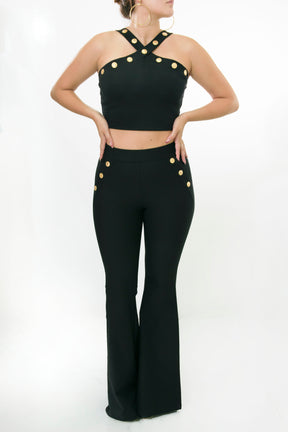 Pantalon Negro con Remache Dorado