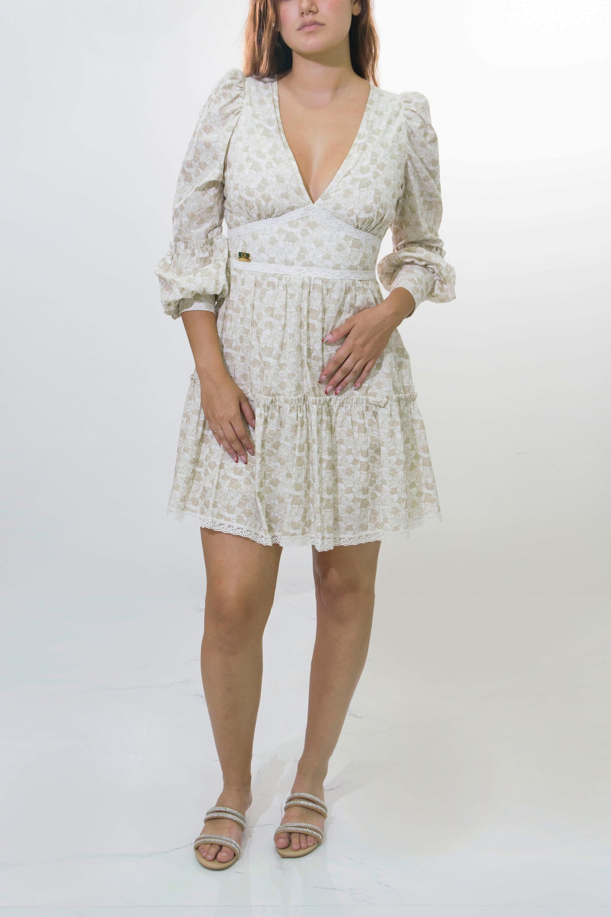 Vestido Corto - Beige Estampado de Hojas